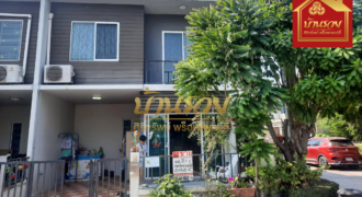 ทาวน์เฮ้าส์ 2 ชั้น *หลังมุม หมู่บ้านเดอะคัลเลอร์เลเซอร์ บางนา กม.10 ซอยมหาชัย ใกล้เมกาบางนา