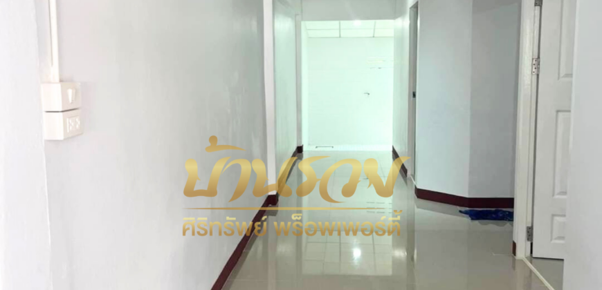 ทาวน์เฮ้าส์ 1 ชั้น หมู่บ้านธันยพฤกษ์ คลอง 7 ธัญบุรี รีโนเวทใหม่ทั้งหลัง พร้อมเข้าอยู่