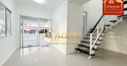 ทาวน์เฮาส์ 2 ชั้น *หลังมุม หมู่บ้านพฤกษา 77/2 พระสมุทรเจดีย์ รีโนเวทใหม่พร้อมเข้าอยู่