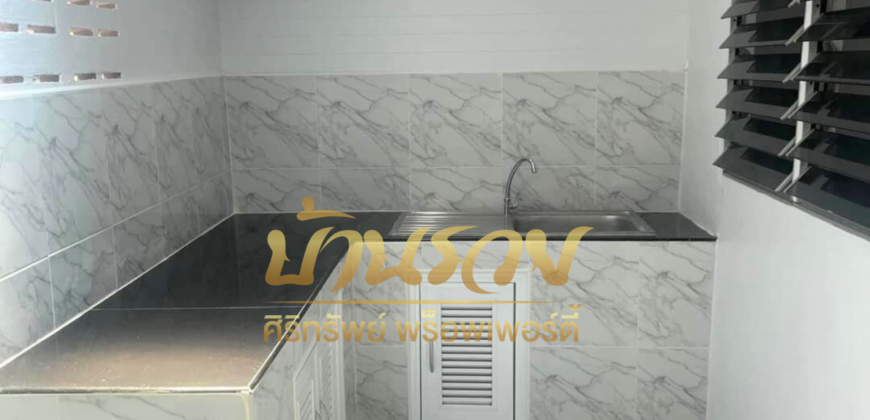 ทาวน์เฮ้าส์ 1 ชั้น หมู่บ้านธันยพฤกษ์ คลอง 7 ธัญบุรี รีโนเวทใหม่ทั้งหลัง พร้อมเข้าอยู่