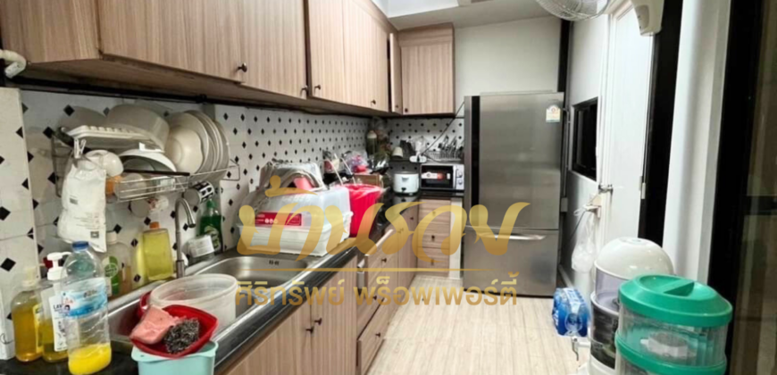 บ้านแฝด 2 ชั้น หมู่บ้านเนเชอร่า เทรนด์ ศรีนครินทร์ ซ.ทรัพย์บุญชัย 28 ใกล้โรงพยาบาลเปาโลเมโมเรียล