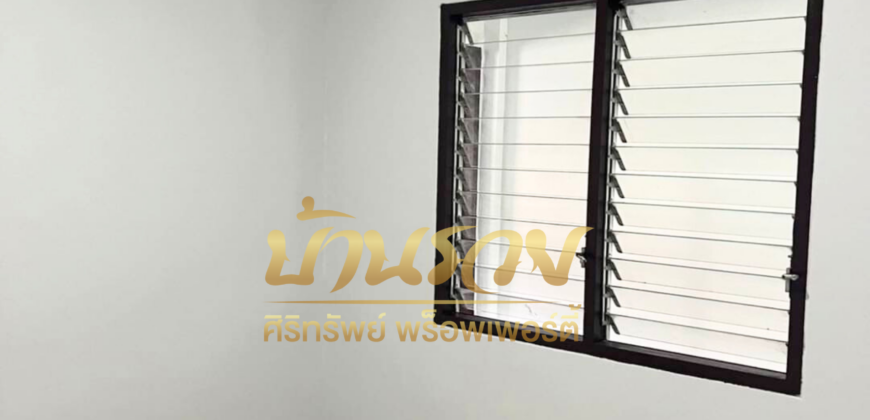 ทาวน์เฮ้าส์ 2 ชั้น *ถนนเมน หมู่บ้านจิตภาวรรณ 11 ธัญบุรี รีโนเวทใหม่ทั้งหลัง พร้อมเข้าอยู่