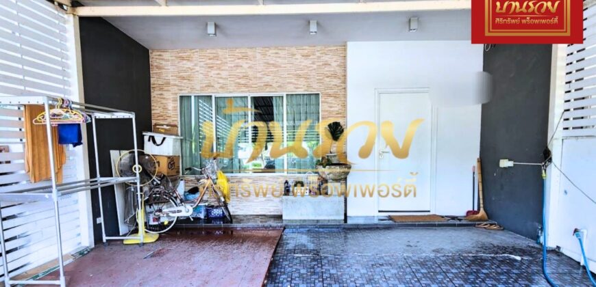 ทาวน์เฮ้าส์ 2 ชั้น หมู่บ้านเดอะคอนเนค12A สุวรรณภูมิ เฟส 1 ซอยกิ่งแก้ว 37 ใกล้สนามบินสุวรรณภูมิ พร้อมเข้าอยู่