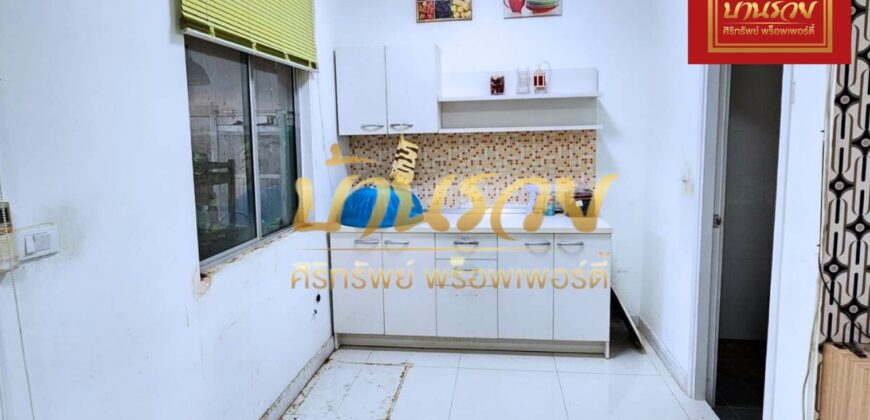 ทาวน์เฮ้าส์ 2 ชั้น หมู่บ้านเดอะคอนเนค12A สุวรรณภูมิ เฟส 1 ซอยกิ่งแก้ว 37 ใกล้สนามบินสุวรรณภูมิ พร้อมเข้าอยู่