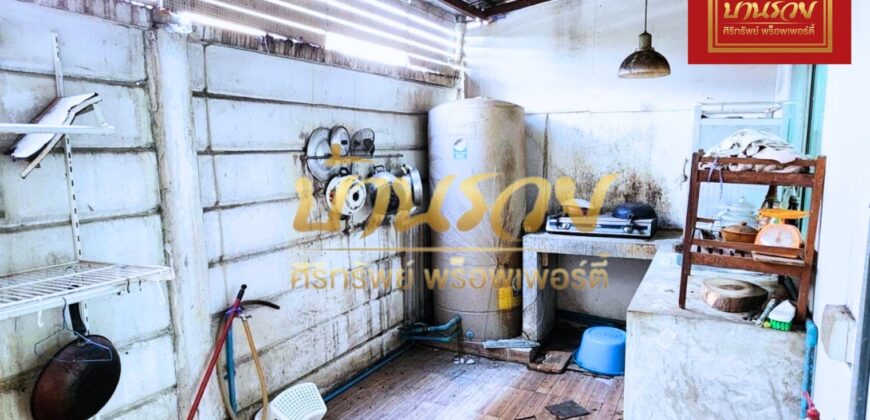 ทาวน์เฮ้าส์ 2 ชั้น หมู่บ้านเดอะคอนเนค12A สุวรรณภูมิ เฟส 1 ซอยกิ่งแก้ว 37 ใกล้สนามบินสุวรรณภูมิ พร้อมเข้าอยู่