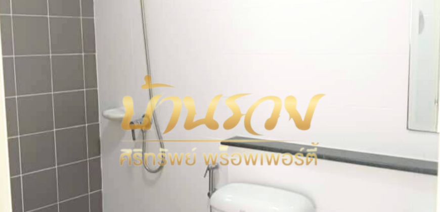 บ้านแฝด 2 ชั้น หมู่บ้านเดอะวิลเลจ บางนา-ตราด กม.10 ซอยมหาชัย ใกล้เมกาบางนา บ้านรีโนเวทใหม่ พร้อมเข้าอยู่