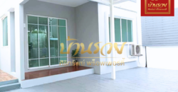 บ้านแฝด 2 ชั้น หมู่บ้านเดอะวิลเลจ บางนา-ตราด กม.10 ซอยมหาชัย ใกล้เมกาบางนา บ้านรีโนเวทใหม่ พร้อมเข้าอยู่