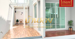 บ้านแฝด 2 ชั้น หมู่บ้านเดอะวิลเลจ บางนา-ตราด กม.10 ซอยมหาชัย ใกล้เมกาบางนา บ้านรีโนเวทใหม่ พร้อมเข้าอยู่