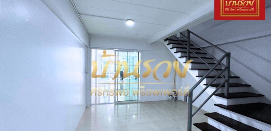 อาคารพาณิชย์ 4 ชั้น หมู่บ้านรุ่งนภาเพลส ซอยร่มเกล้า 16 ใกล้ Airport link สถานีลาดกระบัง เปลี่ยนวัสดุรีโนเวทใหม่ วัสดุพรีเมี่ยม