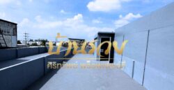 อาคารพาณิชย์ 4 ชั้น หมู่บ้านรุ่งนภาเพลส ซอยร่มเกล้า 16 ใกล้ Airport link สถานีลาดกระบัง เปลี่ยนวัสดุรีโนเวทใหม่ วัสดุพรีเมี่ยม