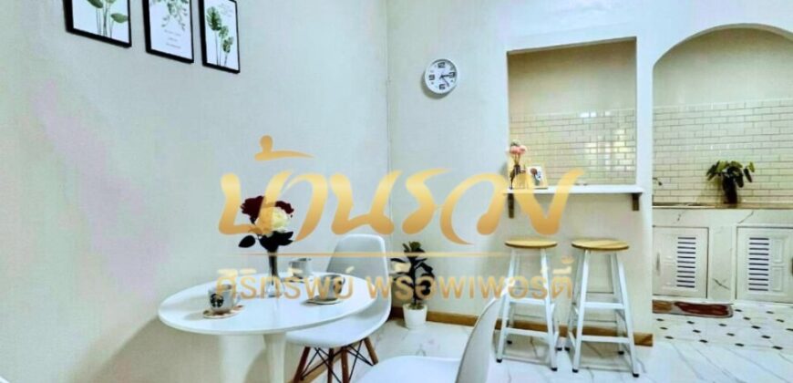 ทาวน์เฮ้าส์ 2 ชั้น ถนนเมน หมู่บ้านพฤกษา 34 ซอยประชาอุทิศ 90 (ซอยกระทิงแดง ใกล้ทางด่วนสุขสวัสดิ์ กม.9 บ้านรีโนเวทใหม่ พร้อมตกแต่งเฟอร์นิเจอร์ทั้งหลัง