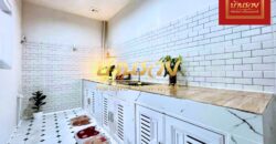 ทาวน์เฮ้าส์ 2 ชั้น ถนนเมน หมู่บ้านพฤกษา 34 ซอยประชาอุทิศ 90 (ซอยกระทิงแดง ใกล้ทางด่วนสุขสวัสดิ์ กม.9 บ้านรีโนเวทใหม่ พร้อมตกแต่งเฟอร์นิเจอร์ทั้งหลัง