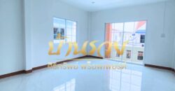 ทาวน์เฮ้าส์ 2 ชั้น หมู่บ้านไทยสมบูรณ์ ถนนประชาอุทิศ 90 ใกล้ทางด่วนสุขสวัสดิ์ บ้านรีโนเวทใหม่พร้อมเข้าอยู่