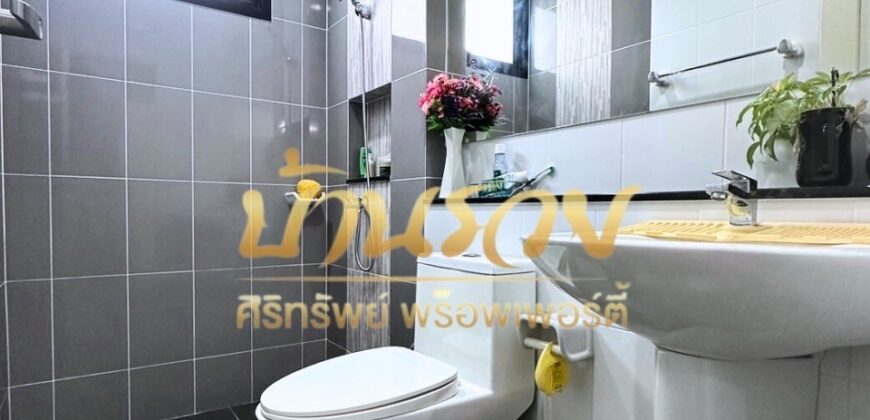 บ้านแฝด 2ชั้น หมู่บ้าน เอเรส แพรกษา ใกล้นิคมบางปู ตกแต่งใหม่พร้อมเข้าอยู่