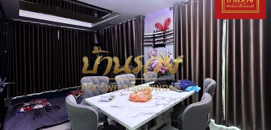 บ้านแฝด 2ชั้น หมู่บ้าน เอเรส แพรกษา ใกล้นิคมบางปู ตกแต่งใหม่พร้อมเข้าอยู่