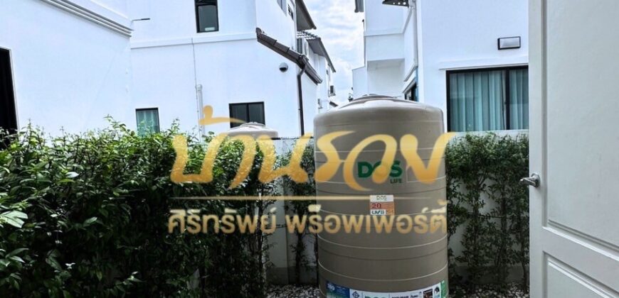 บ้านแฝด 2ชั้น หมู่บ้าน เอเรส แพรกษา ใกล้นิคมบางปู ตกแต่งใหม่พร้อมเข้าอยู่