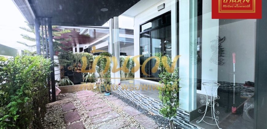 บ้านแฝด 2ชั้น หมู่บ้าน เอเรส แพรกษา ใกล้นิคมบางปู ตกแต่งใหม่พร้อมเข้าอยู่