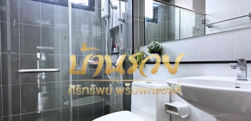 บ้านแฝด 2ชั้น หมู่บ้าน เอเรส แพรกษา ใกล้นิคมบางปู ตกแต่งใหม่พร้อมเข้าอยู่