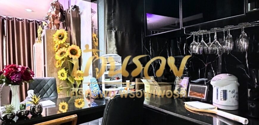 บ้านแฝด 2ชั้น หมู่บ้าน เอเรส แพรกษา ใกล้นิคมบางปู ตกแต่งใหม่พร้อมเข้าอยู่