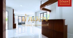 บ้านเดี่ยว 2 ชั้น ม.วรารมย์ ซอยประชาอุทิศ 98 สุขสวัสดิ์ ใกล้ทางด่วนกาญจนาภิเษก บ้านรีโนเวทใหม่ทั้งหลัง