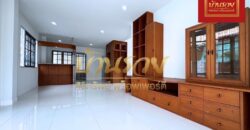 บ้านเดี่ยว 2 ชั้น ม.วรารมย์ ซอยประชาอุทิศ 98 สุขสวัสดิ์ ใกล้ทางด่วนกาญจนาภิเษก บ้านรีโนเวทใหม่ทั้งหลัง