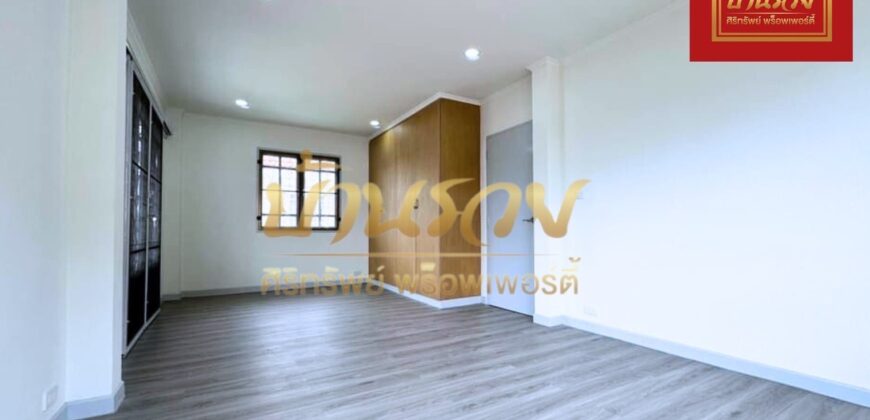 บ้านเดี่ยว 2 ชั้น ม.วรารมย์ ซอยประชาอุทิศ 98 สุขสวัสดิ์ ใกล้ทางด่วนกาญจนาภิเษก บ้านรีโนเวทใหม่ทั้งหลัง