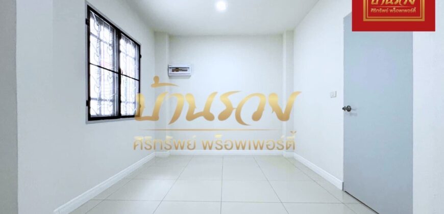 บ้านเดี่ยว 2 ชั้น ม.วรารมย์ ซอยประชาอุทิศ 98 สุขสวัสดิ์ ใกล้ทางด่วนกาญจนาภิเษก บ้านรีโนเวทใหม่ทั้งหลัง