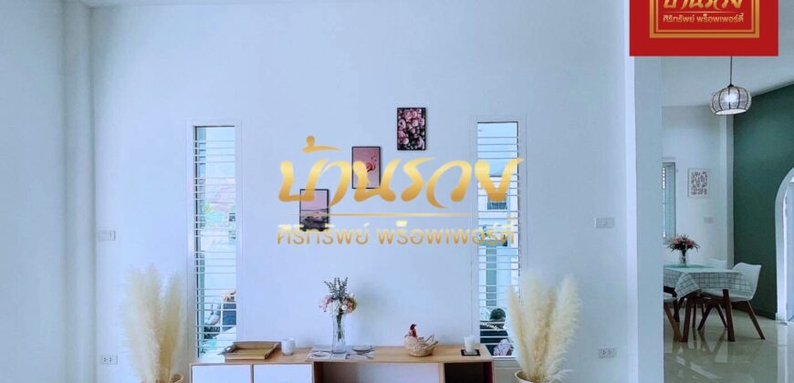 บ้านเดี่ยวชั้นเดียว หมู่บ้านชายคลอง เทพารักษ์ กม.25 (ซอยคิงคอง) ใกล้นิคมบางพลี บ้านรีโนเวทใหม่ ตกแต่งพร้อมเข้าอยู่