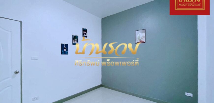 บ้านเดี่ยวชั้นเดียว หมู่บ้านชายคลอง เทพารักษ์ กม.25 (ซอยคิงคอง) ใกล้นิคมบางพลี บ้านรีโนเวทใหม่ ตกแต่งพร้อมเข้าอยู่