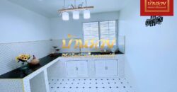 บ้านเดี่ยวชั้นเดียว หมู่บ้านชายคลอง เทพารักษ์ กม.25 (ซอยคิงคอง) ใกล้นิคมบางพลี บ้านรีโนเวทใหม่ ตกแต่งพร้อมเข้าอยู่