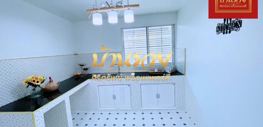 บ้านเดี่ยวชั้นเดียว หมู่บ้านชายคลอง เทพารักษ์ กม.25 (ซอยคิงคอง) ใกล้นิคมบางพลี บ้านรีโนเวทใหม่ ตกแต่งพร้อมเข้าอยู่