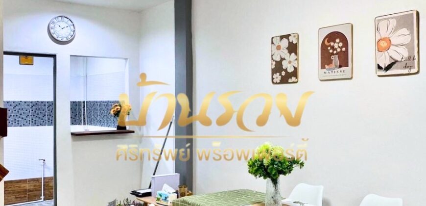 ทาวน์เฮ้าส์ 2 ชั้น หมู่บ้านชายคลอง เทพารักษ์ กม.25 (ซอยคิงคอง) ใกล้นิคมบางพลี บ้านรีโนเวทใหม่ ตกแต่งพร้อมเข้าอยู่