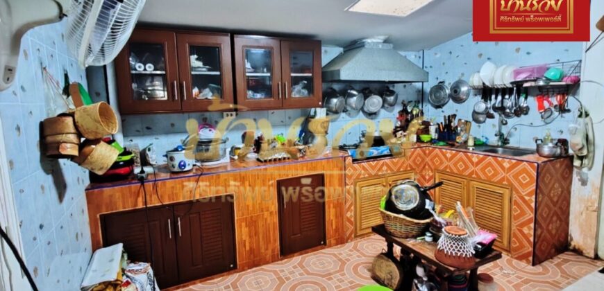 ทาวน์เฮ้าส์ 2 ชั้น หมู่บ้านวิวัฒน์โฮม ซอยเทศบาลบางปู 40 (ซอยโตโย)​ทำเลดีใกล้รถไฟฟ้าสถานีแพรกษา พร้อมเข้าอยู่