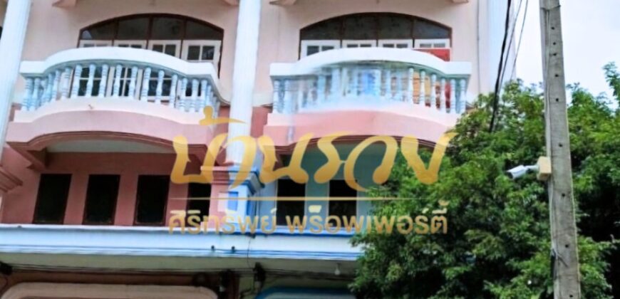 ตึกแถว 4 ชั้น หนามแดง – เทพารักษ์ ใกล้แหล่งอำนวยความสะดวก พร้อมเข้าอยู่