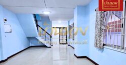 ทาวน์เฮ้าส์ 2 ชั้น #หลังมุม หมู่บ้าน นครทองซิตี้ คลองอาเสี่ย ใกล้นิคมอุตสาหกรรมบางปู บ้านตกแต่งใหม่ พร้อมเข้าอยู่