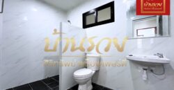 ทาวน์เฮ้าส์ 2 ชั้น หมู่บ้าน วโรชา 4 บางบ่อ – บางเสาธง ใกล้นิคมบางพลี ตกแต่งเปลี่ยนวัสดุ รีโนเวทใหม่ทั้งหลัง พร้อมเข้าอยู่อาศัย