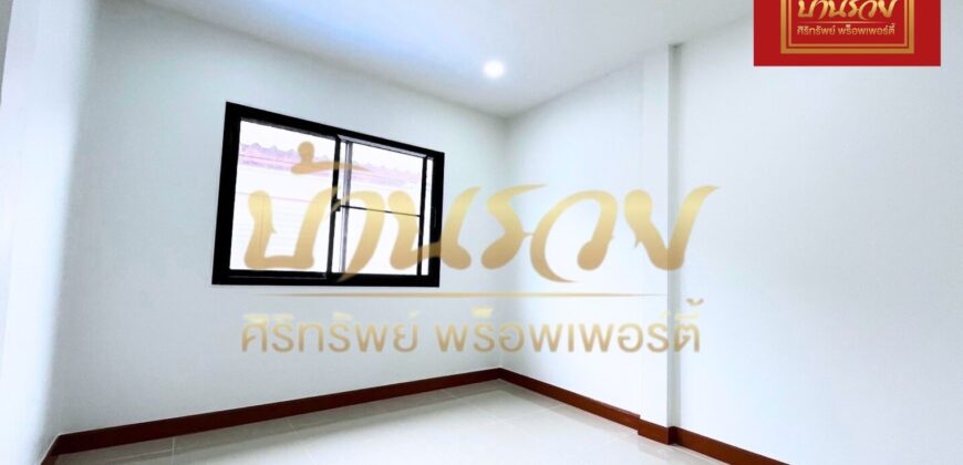 ทาวน์เฮ้าส์ 2 ชั้น หมู่บ้าน วโรชา 4 บางบ่อ – บางเสาธง ใกล้นิคมบางพลี ตกแต่งเปลี่ยนวัสดุ รีโนเวทใหม่ทั้งหลัง พร้อมเข้าอยู่อาศัย