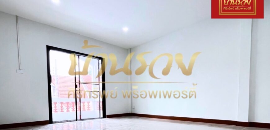 ทาวน์เฮ้าส์ 2 ชั้น หมู่บ้าน วโรชา 4 บางบ่อ – บางเสาธง ใกล้นิคมบางพลี ตกแต่งเปลี่ยนวัสดุ รีโนเวทใหม่ทั้งหลัง พร้อมเข้าอยู่อาศัย