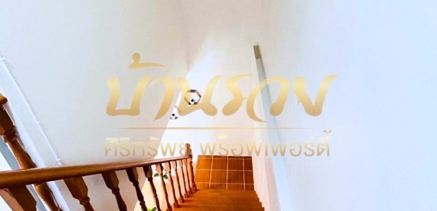 ทาวน์เฮ้าส์ 2 ชั้น หมู่บ้านชายคลอง เทพารักษ์ กม.25 (ซอยคิงคอง) ใกล้นิคมบางพลี บ้านรีโนเวทใหม่ ตกแต่งพร้อมเข้าอยู่