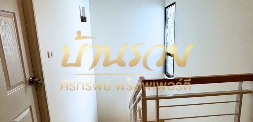 บ้านเดี่ยว 2 ชั้น หมู่บ้านแอมมิตี้บางนา-เทพารักษ์ ถนนเทพารักษ์ กม.26 ใกล้นิคมอุตสาหกรรมบางพลี พร้อมเข้าอยู่