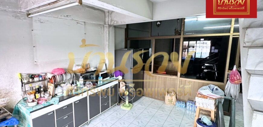 อาคารพาณิชย์ 3 ชั้น ซอยมิตรไมตรี 27-บางเมือง ใกล้ BTS โรงเรียนนายเรือ เหมาะกับทำเลค้าขาย