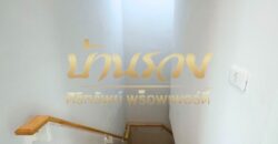 ทาวน์เฮ้าส์ 2 ชั้น หมู่บ้านกัสโต้ บางนา-สุวรรณภูมิ ถ.วัดศรีวารีน้อย-บางเสาธง บ้านรีโนเวทใหม่ ตกแต่งสวย สไตล์โมเดิร์น