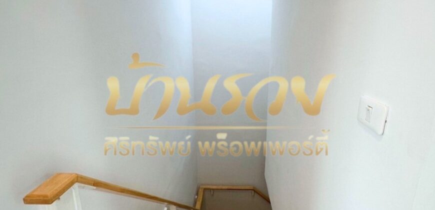 ทาวน์เฮ้าส์ 2 ชั้น หมู่บ้านกัสโต้ บางนา-สุวรรณภูมิ ถ.วัดศรีวารีน้อย-บางเสาธง บ้านรีโนเวทใหม่ ตกแต่งสวย สไตล์โมเดิร์น