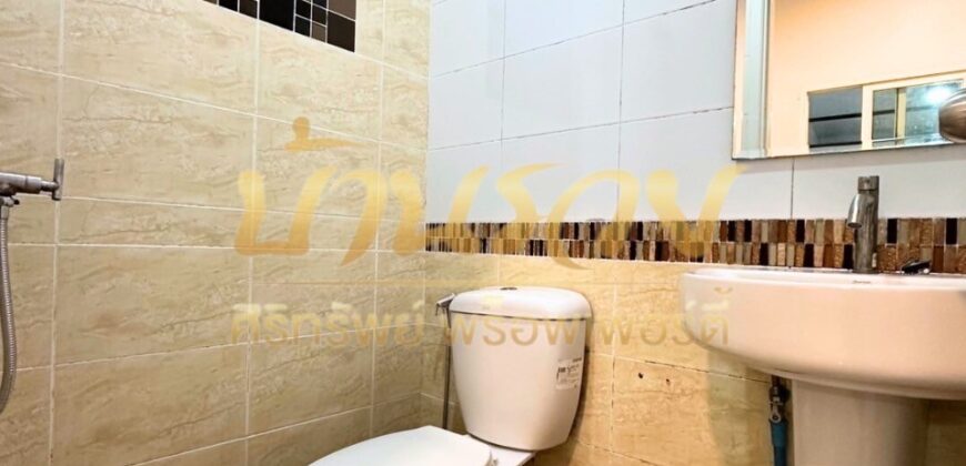 ทาวน์เฮ้าส์ 2 ชั้น หมู่บ้านกัสโต้ บางนา-สุวรรณภูมิ ถ.วัดศรีวารีน้อย-บางเสาธง บ้านรีโนเวทใหม่ ตกแต่งสวย สไตล์โมเดิร์น