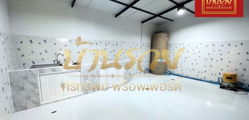 ทาวน์เฮ้าส์ 2 ชั้น หมู่บ้านกัสโต้ บางนา-สุวรรณภูมิ ถ.วัดศรีวารีน้อย-บางเสาธง บ้านรีโนเวทใหม่ ตกแต่งสวย สไตล์โมเดิร์น