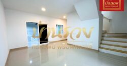 ทาวน์เฮ้าส์ 2 ชั้น หมู่บ้านกัสโต้ บางนา-สุวรรณภูมิ ถ.วัดศรีวารีน้อย-บางเสาธง บ้านรีโนเวทใหม่ ตกแต่งสวย สไตล์โมเดิร์น