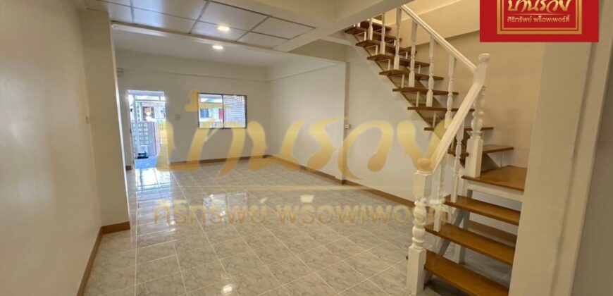 ทาวน์เฮ้าส์ 2 ชั้น หมู่บ้านทรัพย์ดินทอง เทพารักษ์ 66 ใกล้ทางด่วนกาญจนาฯ บ้านรีโนเวทใหม่สไตล์มินิมอล พร้อมเข้าอยู่