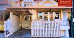 ทาวน์เฮ้าส์ 2 ชั้น หมู่บ้าน บารเมษฐ์ บางบ่อ-เทพารักษ์ กม. 24 ใกล้นิคมบางพลี ปรับปรุงใหม่ พร้อมเข้าอยู่