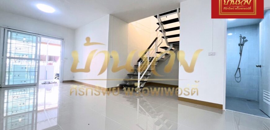 ทาวน์เฮ้าส์ 2 ชั้น หมู่บ้านพฤกษา 59/2 ซ.วิทยุการบิน ใกล้สถานีรถไฟฟ้าสายสีเขียว บ้านรีโนเวทใหม่