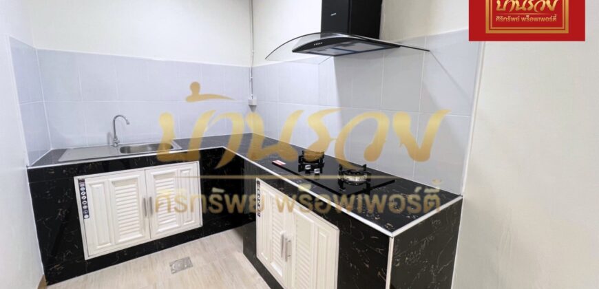 ทาวน์เฮ้าส์ 2 ชั้น หมู่บ้านพฤกษา 59/2 ซ.วิทยุการบิน ใกล้สถานีรถไฟฟ้าสายสีเขียว บ้านรีโนเวทใหม่